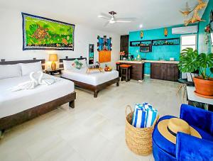 Family Escape 2 Private Apartments Sleeps 8 500m from Beach with AC Value Stay 5A6A