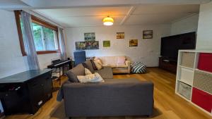 Coastal Retreat with Spa & Games Room