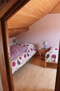 Les huit joyeux randonneurs au sauna