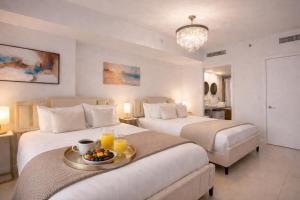 Brickell 35th Floor Residence with Saltwater Pool 5-Star Amenities