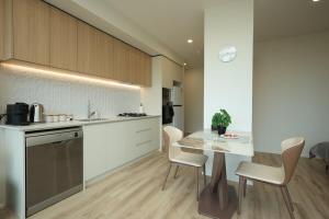 VTA - Stylish Studio Base for City Living