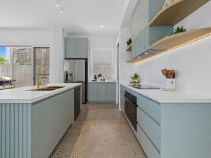 Pearl House Coastal Luxury Retreat with Pool