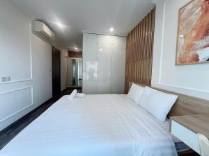 HA DO CENTROSA LUXURY APARTMENT quận 10