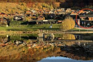 10-Personen-Wellness-Chalet in erster Reihe am See