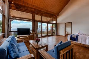 Seraya Cove Estate managed by Manara