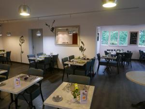 Hotels Best Hotel Lyon - Saint Priest : photos des chambres