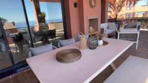 NEW LUXURIOUS APARTMENT + 2 BEDROOMS + SEA VIEW + POOL