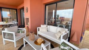 NEW LUXURIOUS APARTMENT + 2 BEDROOMS + SEA VIEW + POOL