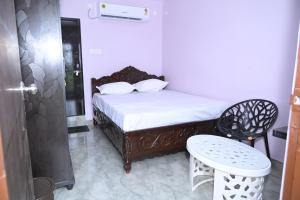 SV FUNCTION HALL AC AND NON AC ROOMs