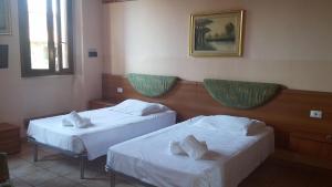 Chambre Triple avec Salle de Bains