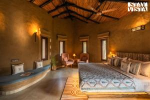 StayVista at The Birdwood Estate with Gym and Pool