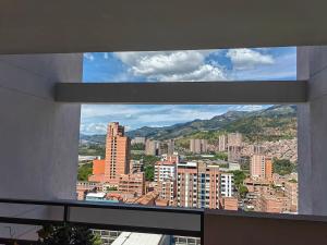 Quiet space near Nórdica with parking