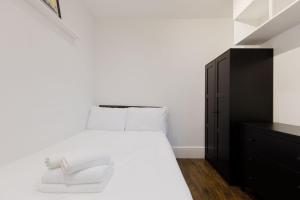 Spacious 4BDR Home by Kings Cross Station