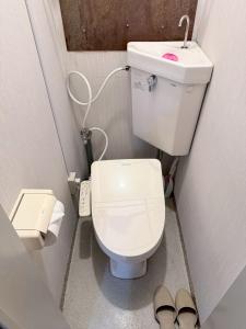 Wide bright room with three beds!