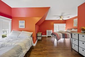 14 Guest, 9 Bed, Family Getaway- 30 min from NYC