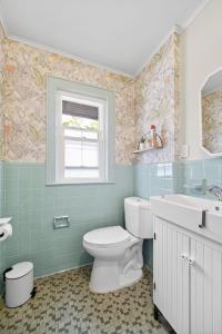 14 Guest, 9 Bed, Family Getaway- 30 min from NYC