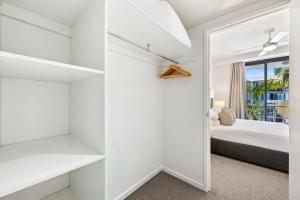 The Swell House, Burleigh - Steps to the Beach