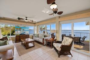 21381 Widgeon Point estate