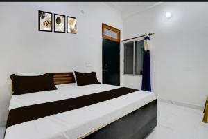 Manas stay inn