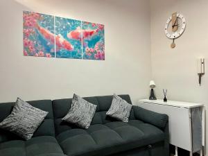 Luxury Stay in Ayala Makati, Air Residences with Balcony