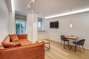 Center Apartment near Hillton with self check-in