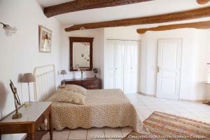 B&B / Chambres d'hotes Campagne de la source St Martin B&B : photos des chambres