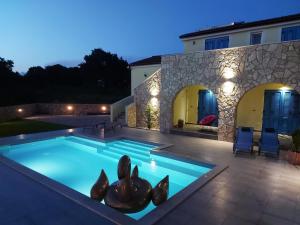 Holiday house MARLY with private pool