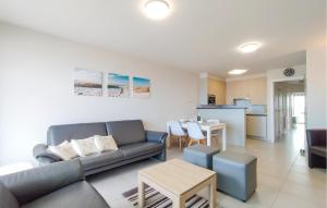 2 Bedroom Amazing Apartment In Oostende