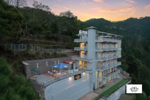 Blackpearl Sparklewoods