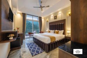 Blackpearl Sparklewoods