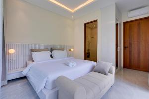 Elegant 3BR Villa Ease in Nusa Dua