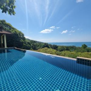 The Great Escape Pool Seaview Villa