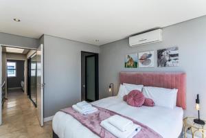 Loader Street Studios 5 by CTHA