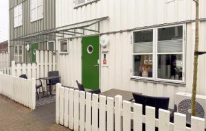 Cozy Home In Ebeltoft With Sauna