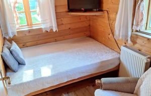 Stunning Home In Duga Resa With Sauna