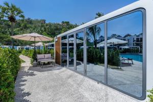 Nomad Cabin Phuket with cozy terrace Pool & beach