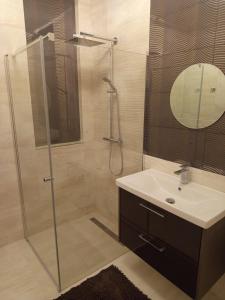 President Apartmanház