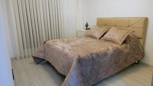 Spacious 3 Rooms Cozy Apartment