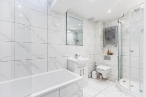 Parisian Style Duplex in Richmond Hill