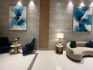 Fame Staycation, Walk to Megamall, Greenfield