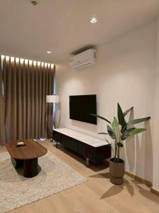 Cha Am - Hua Hin Deluxe Suite in Sunshine Prestige Resort