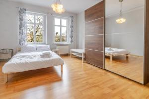 Raciborska Urban Apartment by BookingHost