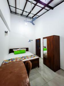 Oni Omi Vlla Hikkaduwa