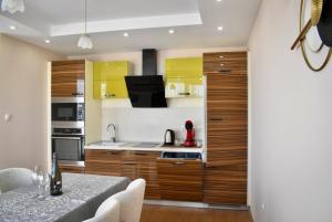 VIP APART HOUSE Захир- Таня