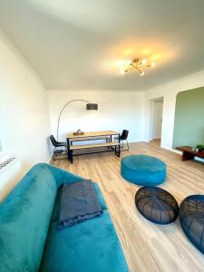 Spacious 5 rooms - free parking - fully equiped