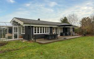 Cozy Home In Væggerløse With Wifi