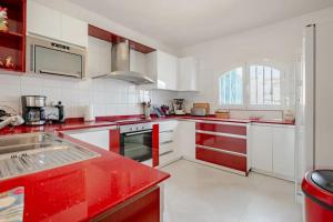 Welcoming villa in Empuriabrava with private pool