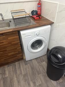 Seafront Comfort Apt Free WiFi Parking