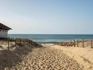 Appartement pour 3 à Mimizan Plage, à 50m de locéan avec terrasse et parking, ménage inclus - FR-1-50-123