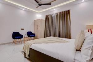 Saroja Farm Pet-friendly 3-BHK Farmhouse With Private Pool, Lush Garden & Discotheque